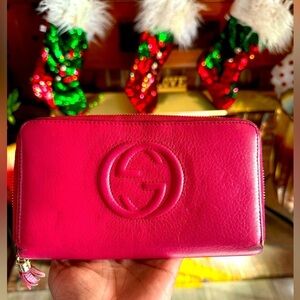 Authentic GUCCI Sukey Wallets leather